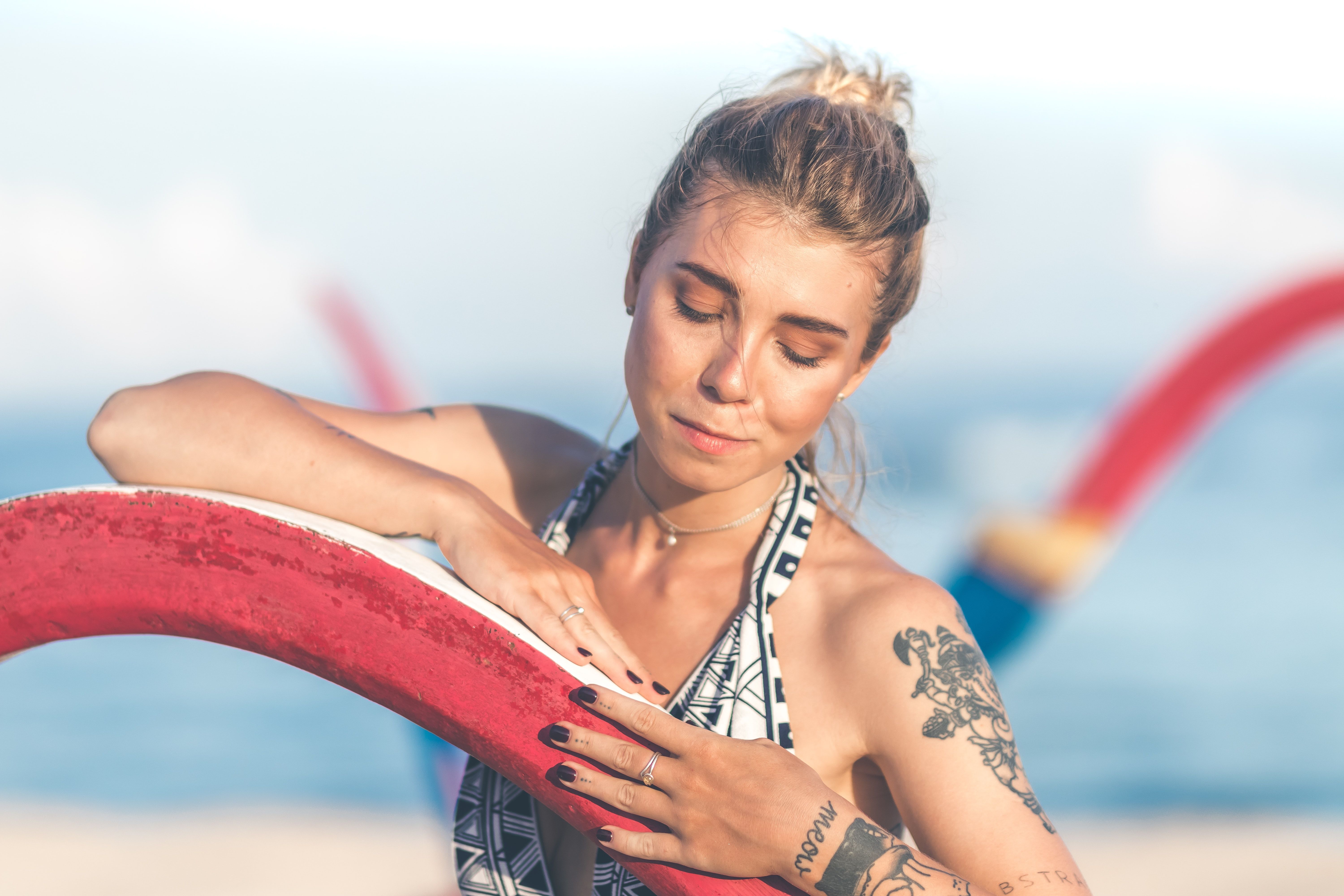 Cómo cuidar un tatuaje en verano: consejos para curarlo
